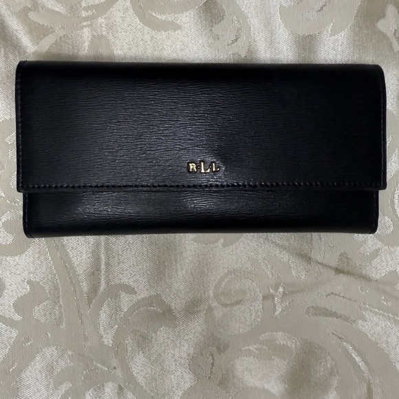 Women’s Lauren Ralph Lauren Leather Continental Wallet - Picture 1 of 4